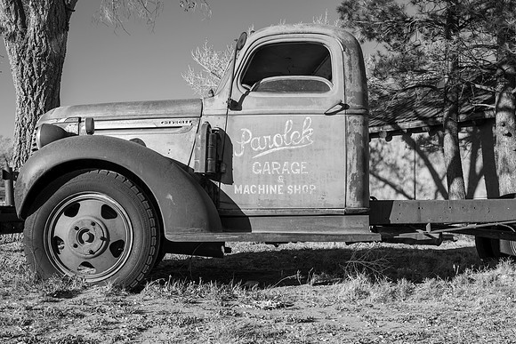 B/W Truck